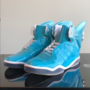 adidas jeremy scott shark